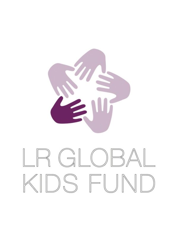 Наклейка LR Global Kids Fund біла